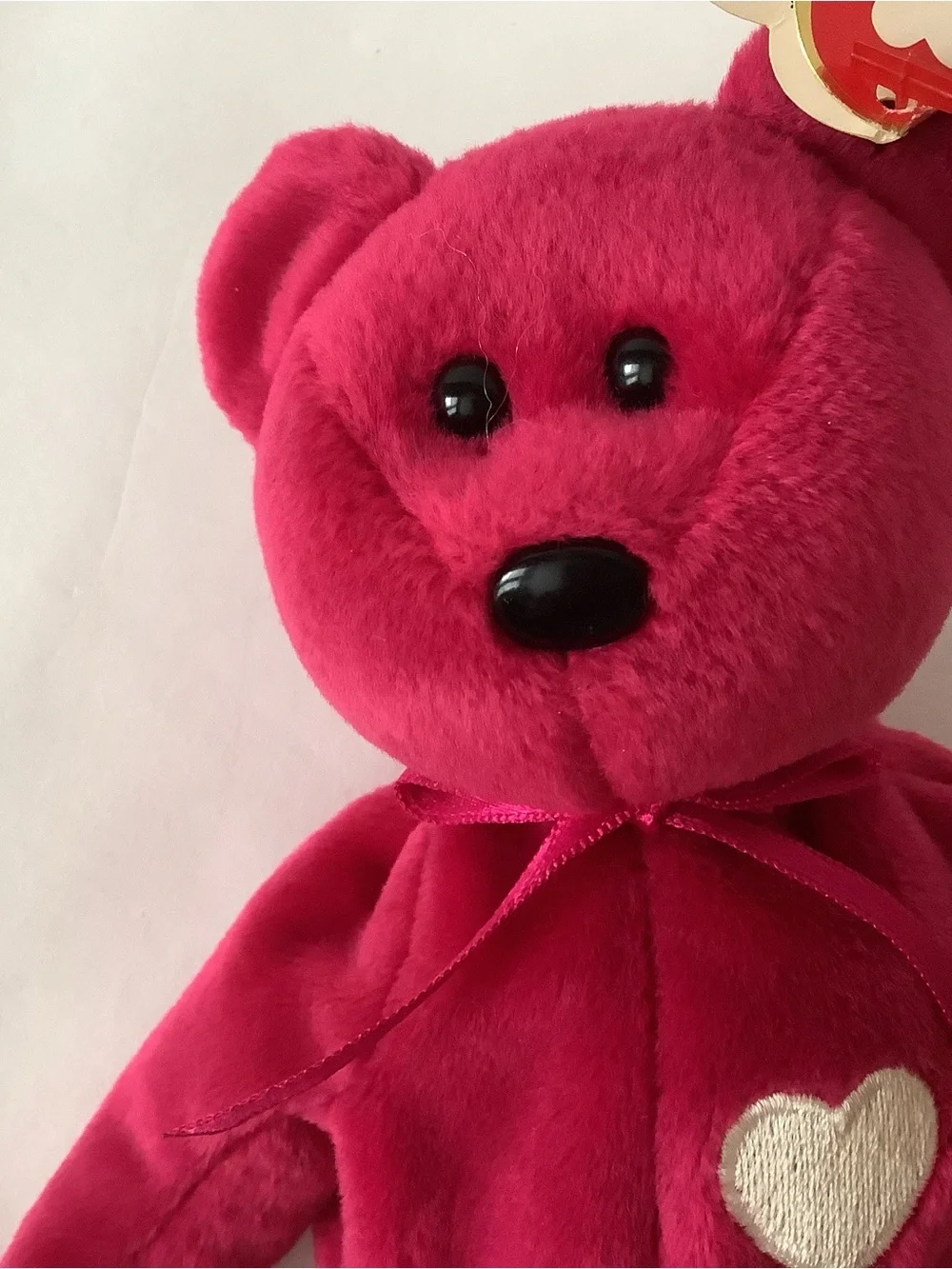 Ty beanie baby, Valentino. Retired 1998 to 1999 with errors.